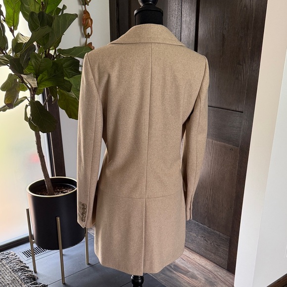 Banana Republic Beige Women's Long Coat - Picture 6 of 16